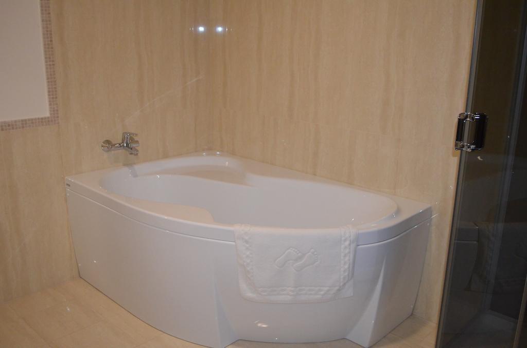 Porto Riva Hotel Zaporizhia ห้อง รูปภาพ