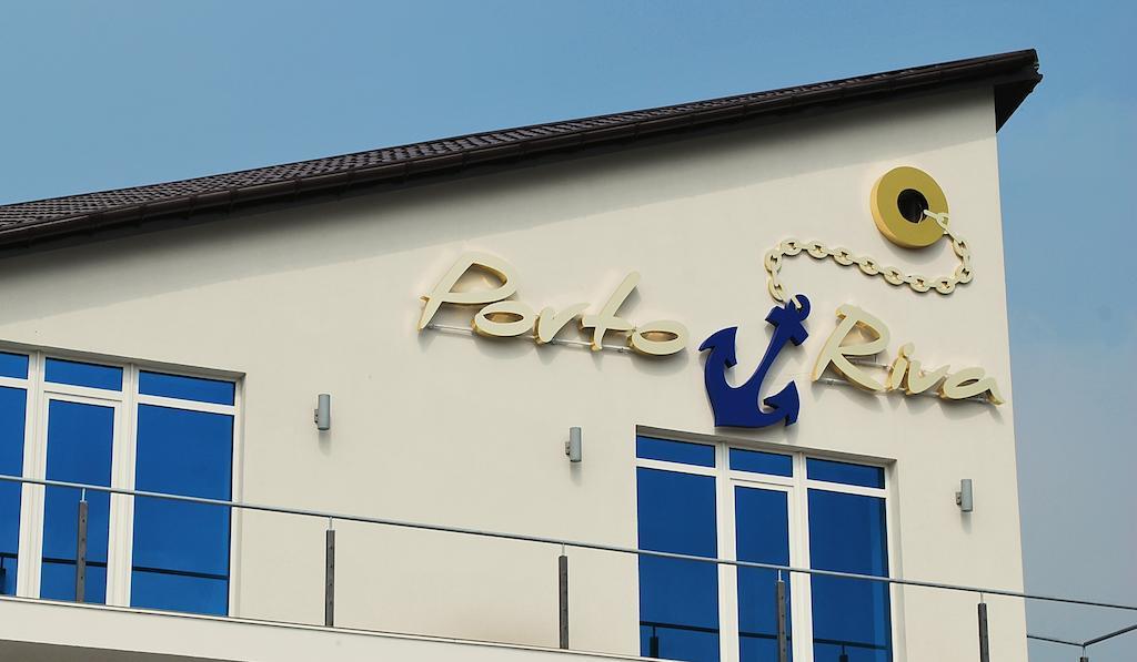 Porto Riva Hotel Zaporizhia ภายนอก รูปภาพ