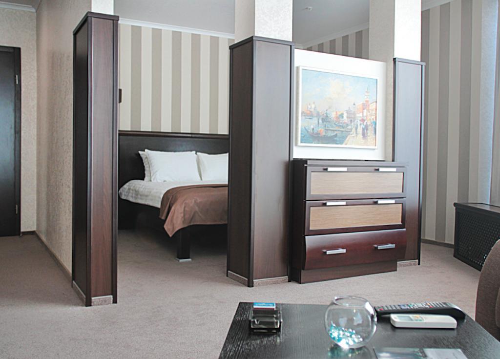 Porto Riva Hotel Zaporizhia ห้อง รูปภาพ