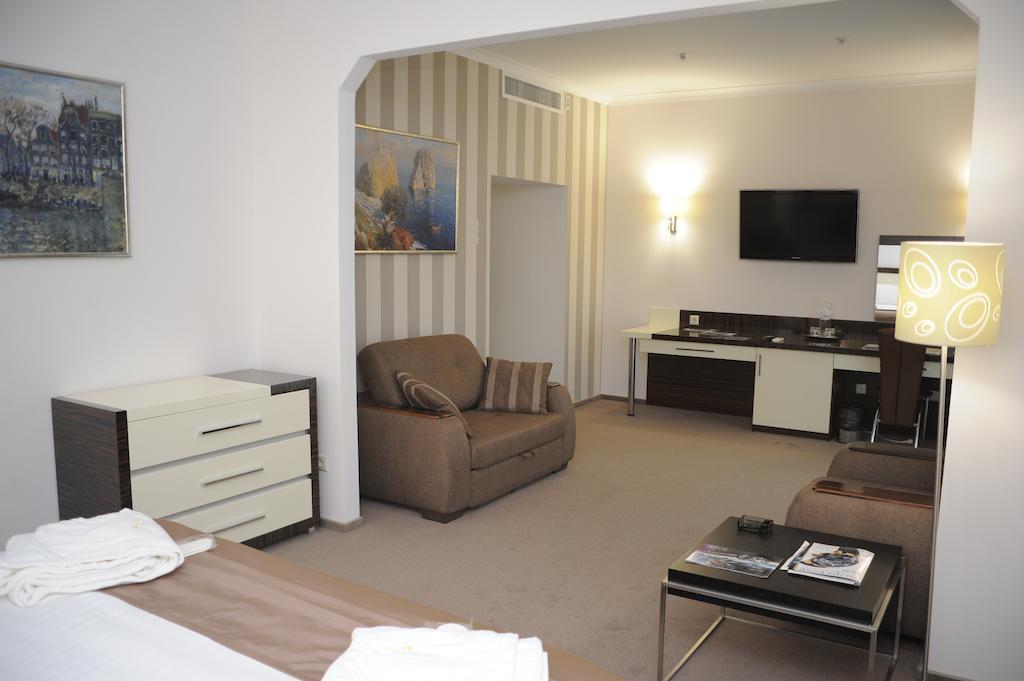 Porto Riva Hotel Zaporizhia ห้อง รูปภาพ