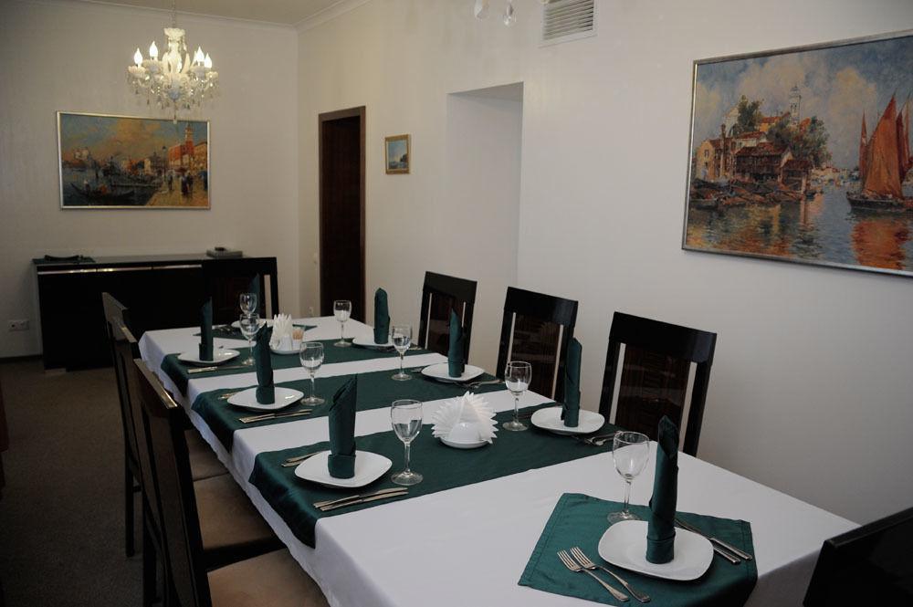 Porto Riva Hotel Zaporizhia ภายนอก รูปภาพ