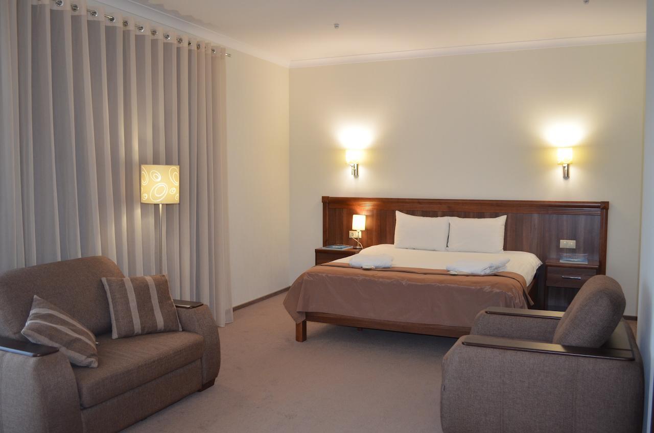 Porto Riva Hotel Zaporizhia ห้อง รูปภาพ